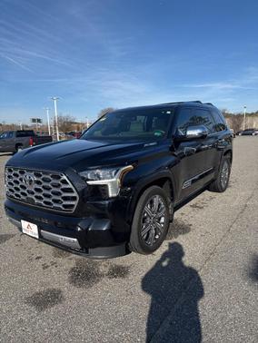 2025 Toyota Sequoia Capstone