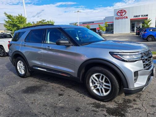2025 Ford Explorer Active