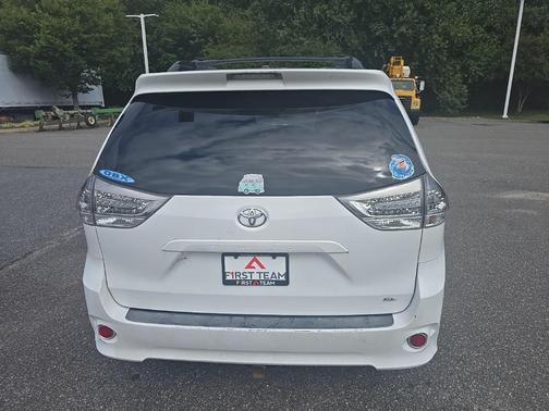 2014 Toyota Sienna SE