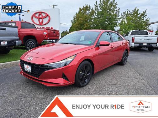 2023 Hyundai ELANTRA SEL