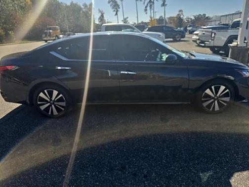 2021 Nissan Altima 2.5 SL