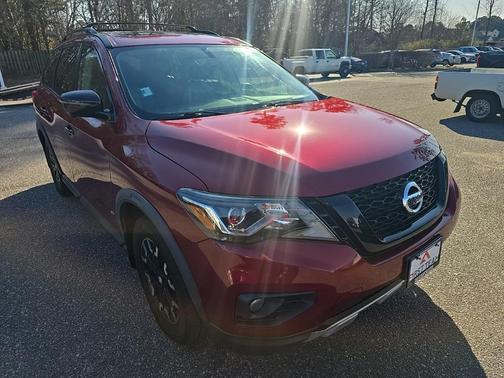 2020 Nissan Pathfinder SL 4WD