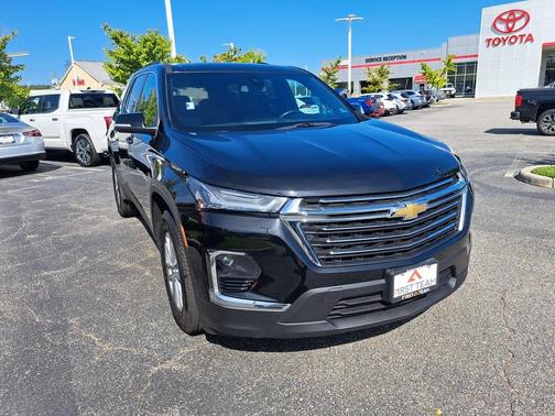 2022 Chevrolet Traverse LT Cloth