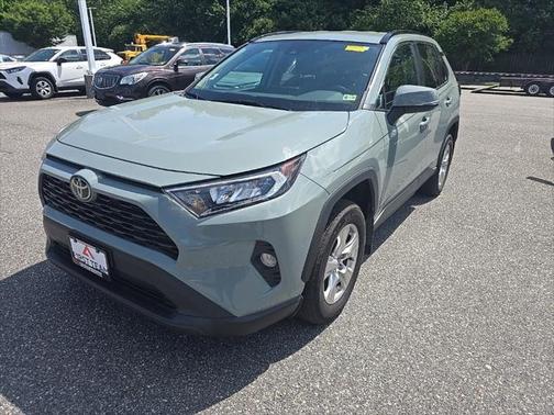 2021 Toyota RAV4 XLE