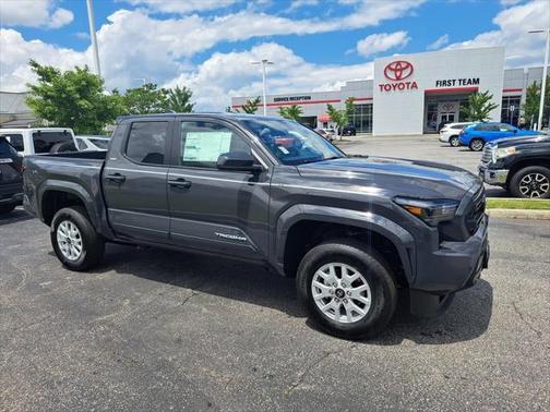 2025 Toyota Tacoma SR5