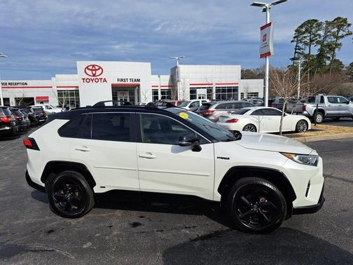 2019 Toyota RAV4 Hybrid SE