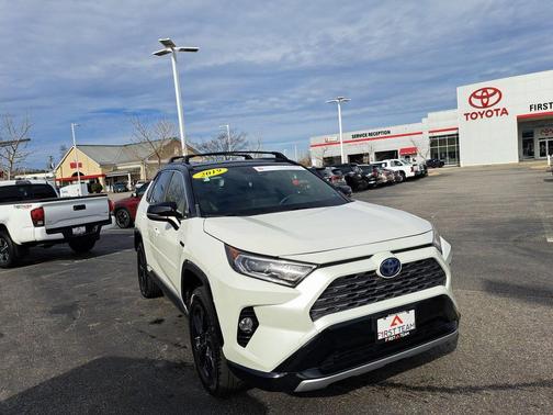 2019 Toyota RAV4 Hybrid SE