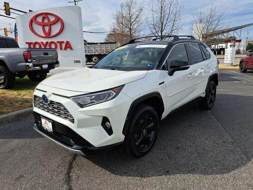 2019 Toyota RAV4 Hybrid SE