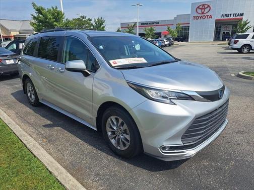 2021 Toyota Sienna XLE 7 Passenger