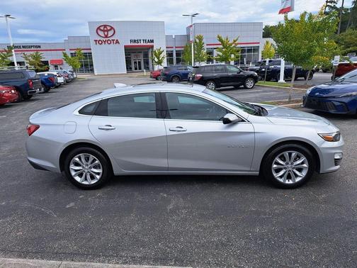 2022 Chevrolet Malibu FWD LT