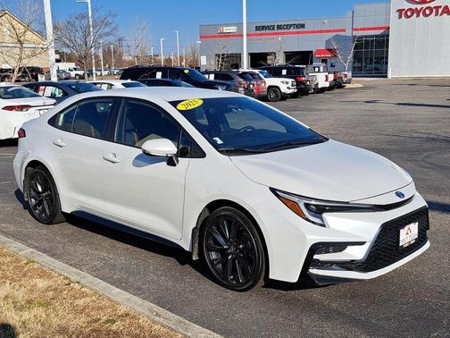2025 Toyota Corolla Hybrid SE