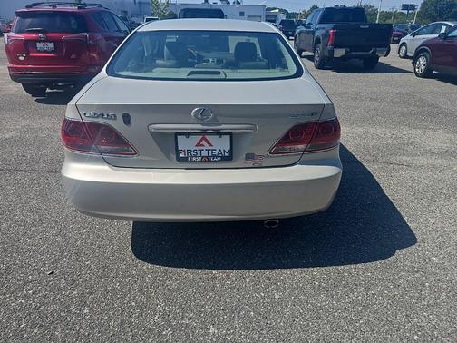 2005 Lexus ES 330 Base