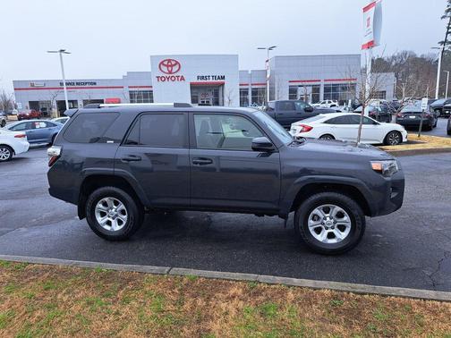 2024 Toyota 4Runner SR5