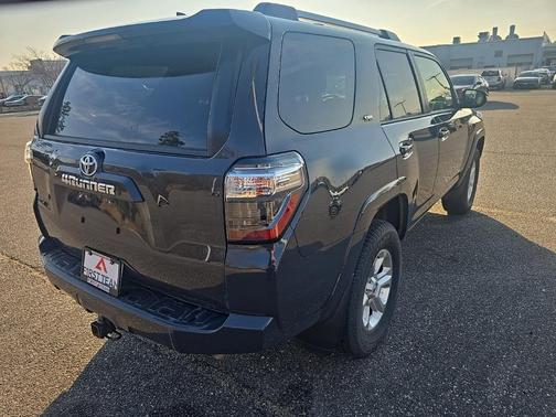 2024 Toyota 4Runner SR5