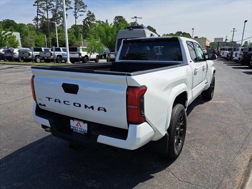 2025 Toyota Tacoma SR5