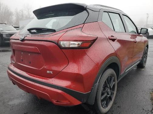 2 Tone Red / Black 2023 Nissan Kicks SR