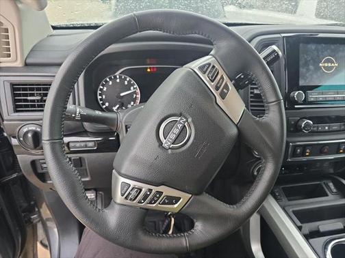 2024 Nissan Titan XD SV