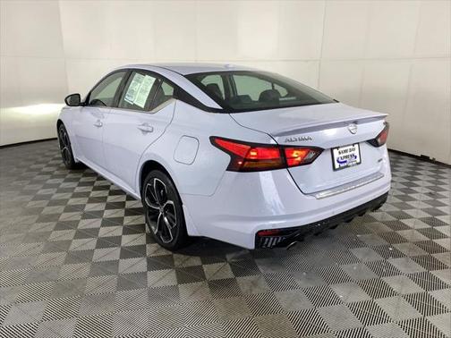 2023 Nissan Altima SR Intelligent AWD