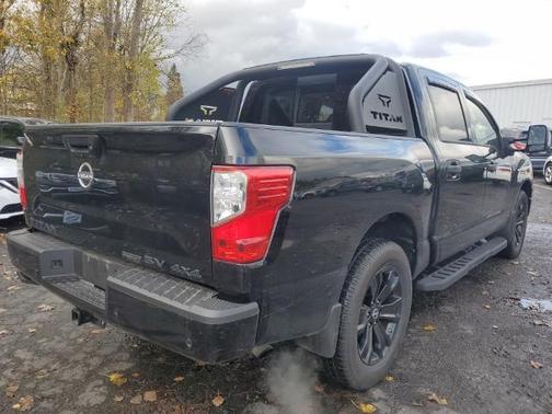 2024 Nissan Titan SV