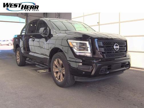 2024 Nissan Titan SV