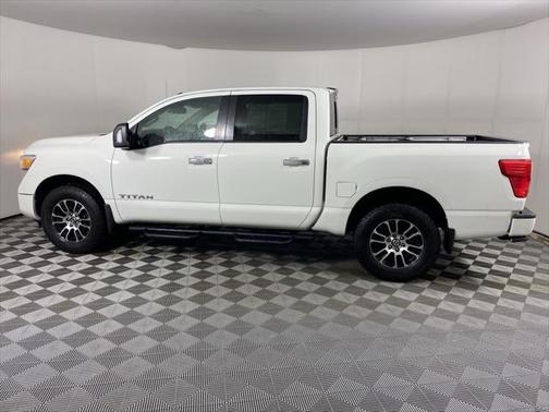 2021 Nissan Titan SV
