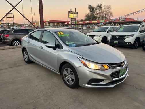 2018 Chevrolet Cruze LS