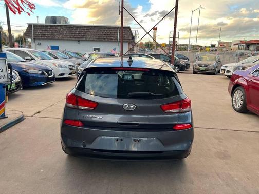 2018 Hyundai Elantra GT Base