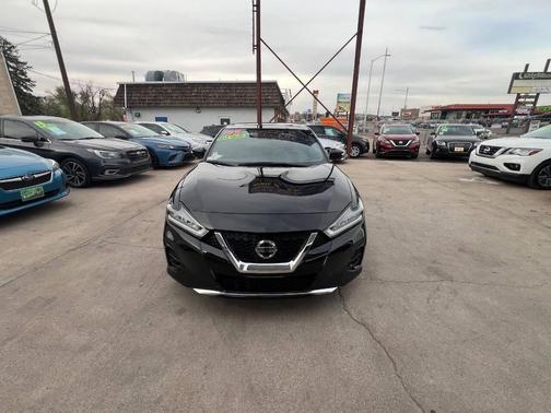 Super Black 2023 Nissan Maxima SR Xtronic CVT