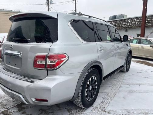 2017 Nissan Armada SV