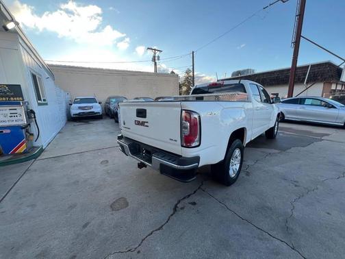 Summit White 2016 GMC Canyon SLE