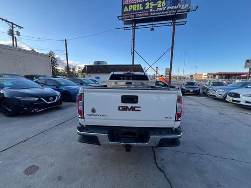 Summit White 2016 GMC Canyon SLE
