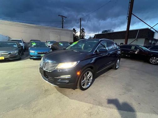 Midnight Sapphire Metallic 2015 Lincoln MKC Base