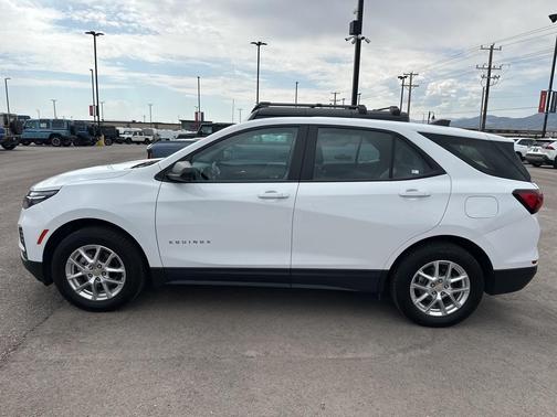 2022 Chevrolet Equinox LS