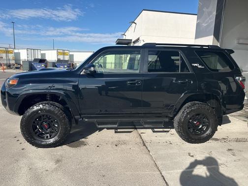 2024 Toyota 4Runner TRD Off Road Premium