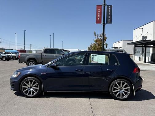 2017 Volkswagen Golf GTI 2.0T S 4-Door