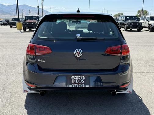 2017 Volkswagen Golf GTI 2.0T S 4-Door