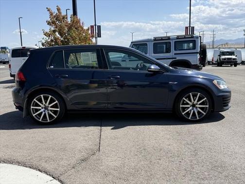 2017 Volkswagen Golf GTI 2.0T S 4-Door