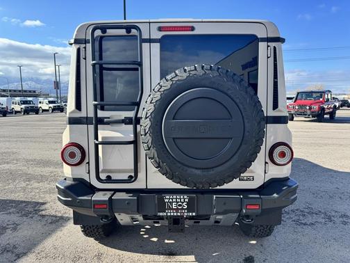 2025 INEOS Grenadier Fieldmaster