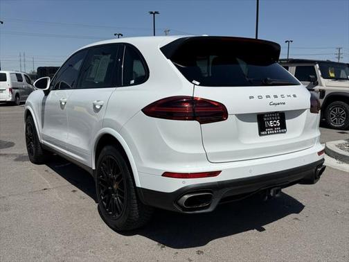 2018 Porsche Cayenne Base