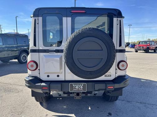 2025 INEOS Grenadier AWD