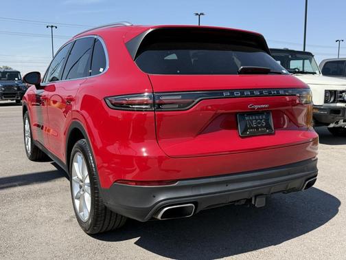 2021 Porsche Cayenne Base