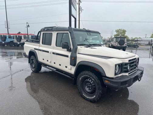 Beige 2026 INEOS Grenadier Quartermaster Trialmaster Edition