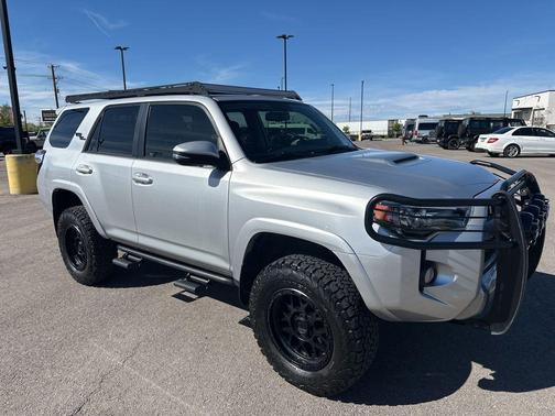 Classic Silver Metallic 2018 Toyota 4Runner TRD Off Road Premium