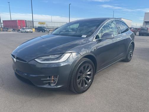 2018 Tesla Model X 