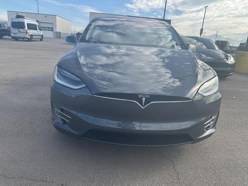 2018 Tesla Model X 