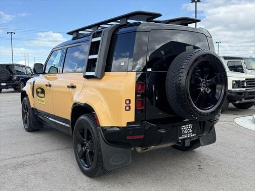 2022 Land Rover Defender 110 X-Dynamic SE