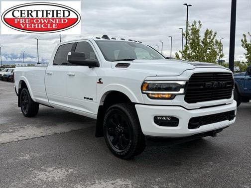 2022 RAM 3500 Laramie Crew Cab 4x4 8' Box