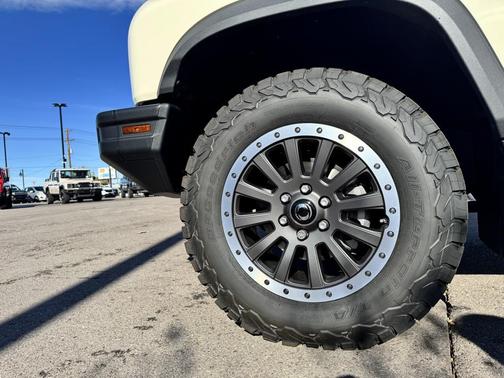 2025 INEOS Grenadier Fieldmaster