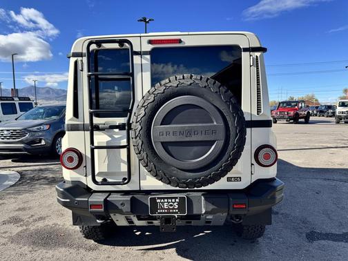 2025 INEOS Grenadier Fieldmaster