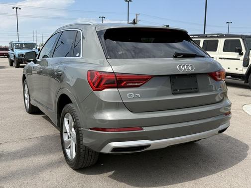 2021 Audi Q3 40 Premium